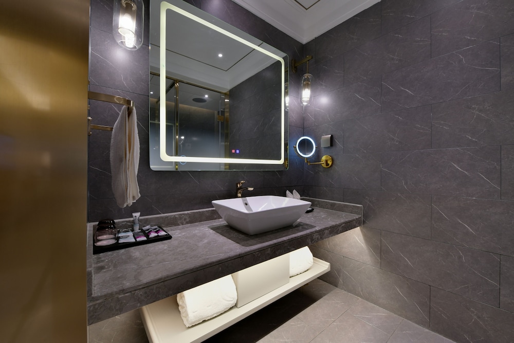 Habitación estándar, 1 cama de matrimonio grande del hotel Mercure Taiyuan Jinyang. Foto 5