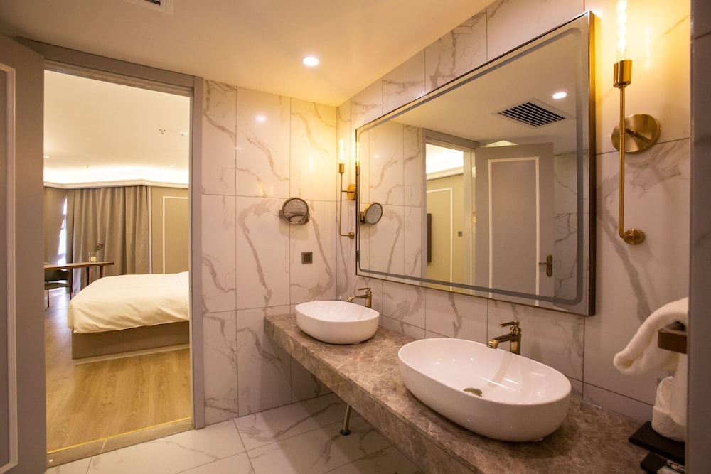 Habitación Deluxe, 1 cama de matrimonio grande del hotel Mercure Taiyuan E Tech. Foto 2