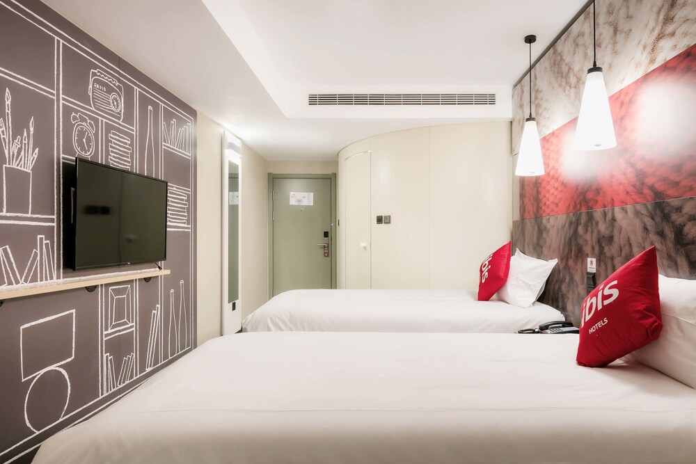 Habitación con 2 camas individuales del hotel Ibis Hangzhou West Lake Qingchun Rd