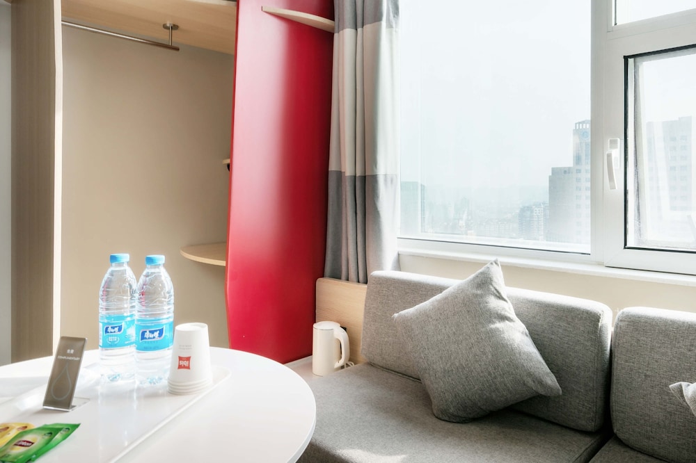Habitación con 2 camas individuales del hotel Ibis Hangzhou West Lake Qingchun Rd. Foto 1