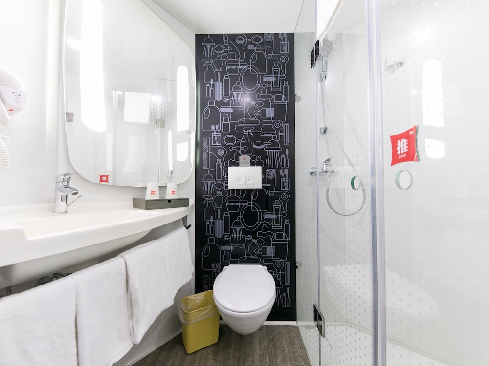 Habitación con 2 camas individuales del hotel Ibis Hangzhou West Lake Qingchun Rd. Foto 3