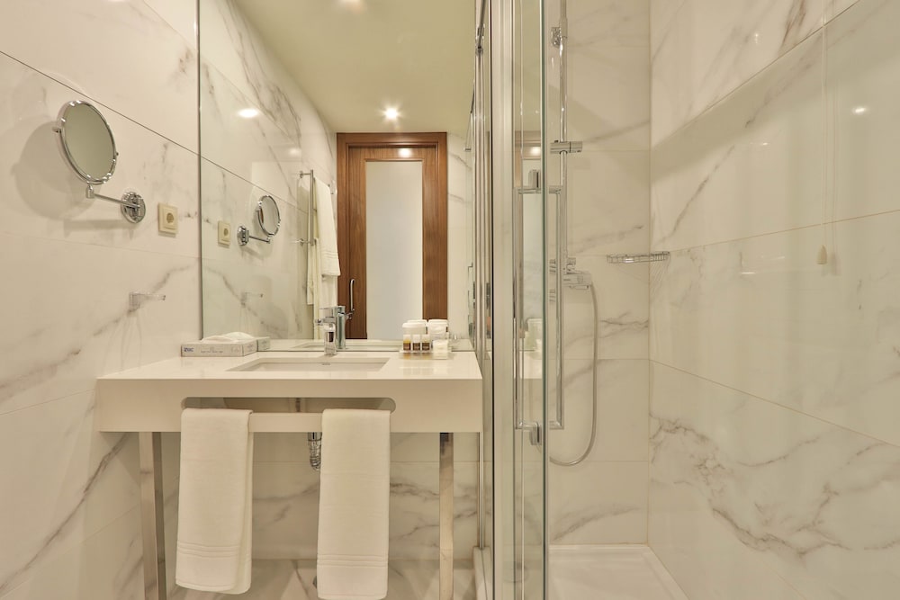 Habitación ejecutiva doble del hotel Turim Ibéria. Foto 10
