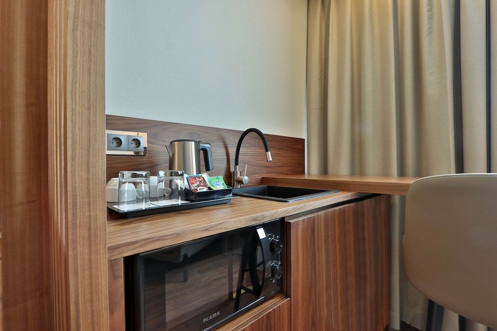 Habitación ejecutiva con 2 camas individuales del hotel Turim Ibéria. Foto 2