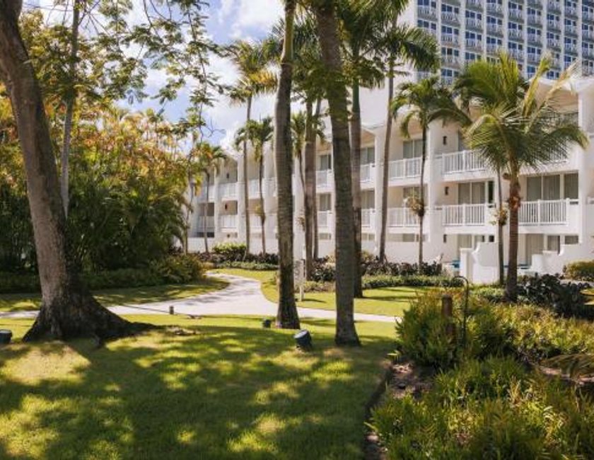 Villa junto a la piscina con 2 camas grandes y bañera - Adaptada para personas con movilidad reducida del hotel Fairmont El San Juan. Foto 2