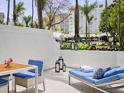 VILLA ACCESIBLE JUNTO A LA PISCINA CON TERRAZA, 1 CAMA KING SIZE Y BAÑERA. 45 m² del hotel Fairmont El San Juan. Foto 9