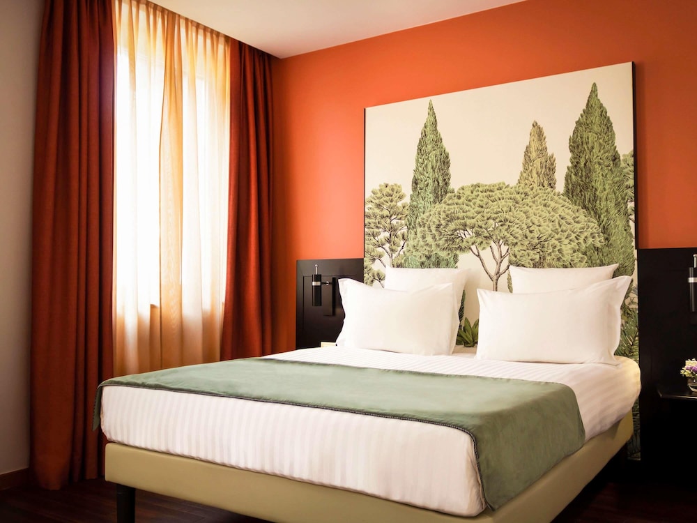 Habitación Classic doble del hotel Mercure Roma Corso Trieste. Foto 1