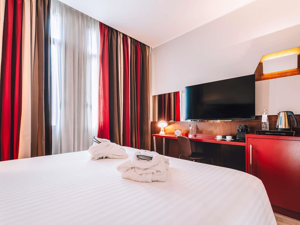 Habitación Privilege con 1 cama doble del hotel Mercure Roma Piazza Bologna. Foto 4