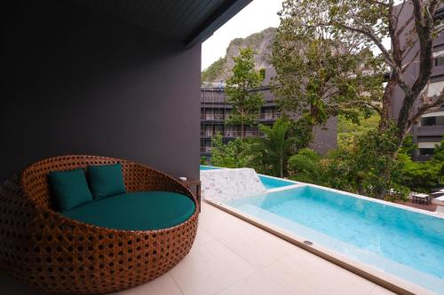 Alojamiento Deluxe con bañera de hidromasaje privada al aire libre del hotel Panan Krabi Resort. Foto 2