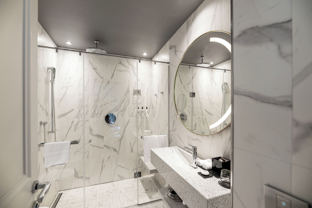 Habitación Superior del hotel Sofitel Rome Villa Borghese. Foto 16