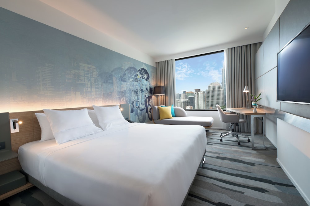 Habitación Deluxe con 1 cama king del hotel Novotel Bangkok Sukhumvit 4. Foto 5