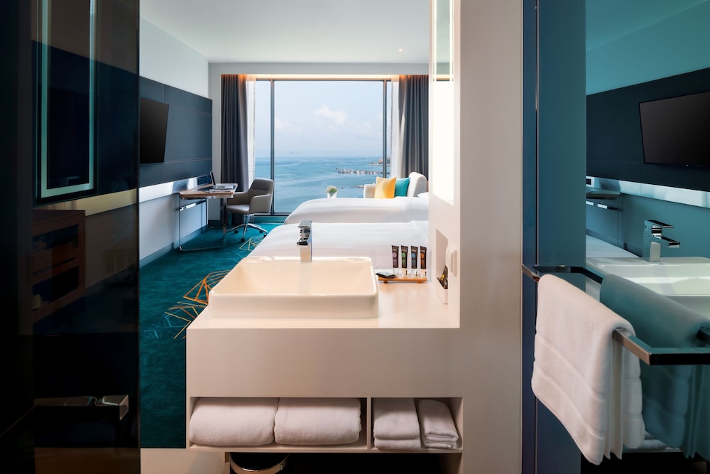 Habitación Premier Deluxe, Acceso al Salón, Vistas al Mar - 2 camas individuales del hotel Novotel Marina Sriracha and Koh Si Chang. Foto 5