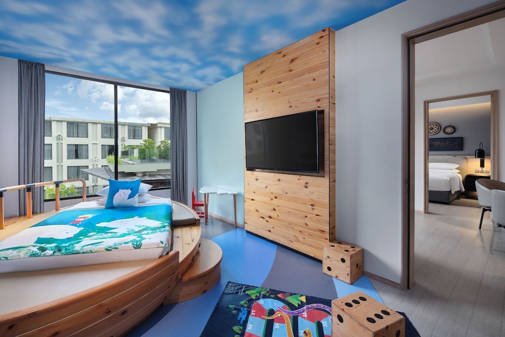 Suite familiar, 2 habitaciones del hotel Four Points By Sheraton Phuket Patong Beach Resort