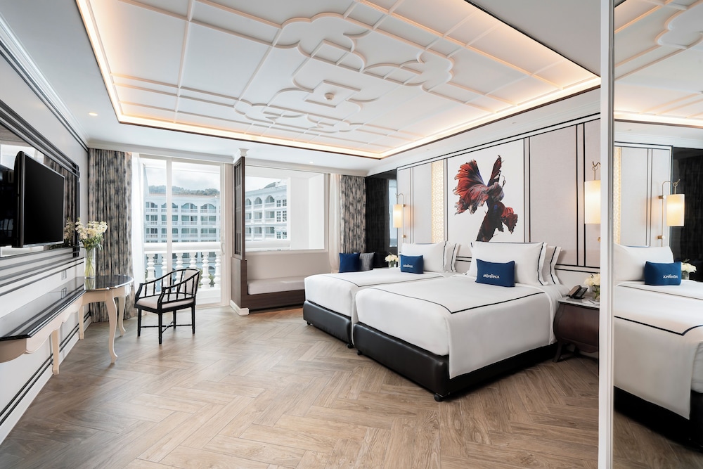 Habitación Deluxe, 2 camas individuales, vistas a la piscina del hotel Mövenpick Myth Hotel Patong Phuket. Foto 5