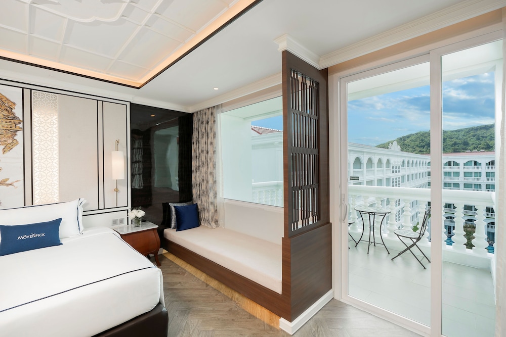 Habitación Deluxe, 2 camas individuales, vistas a la piscina del hotel Mövenpick Myth Hotel Patong Phuket. Foto 7