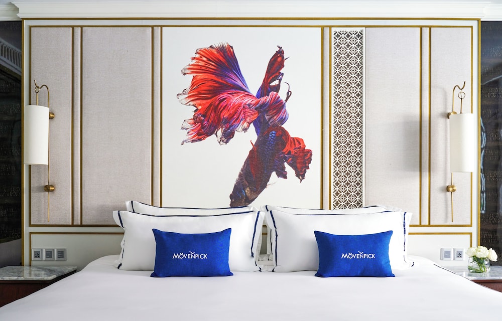 SUITE FAMILIAR, 1 Cama King Size y 2 Camas Individuales del hotel Mövenpick Myth Hotel Patong Phuket. Foto 3