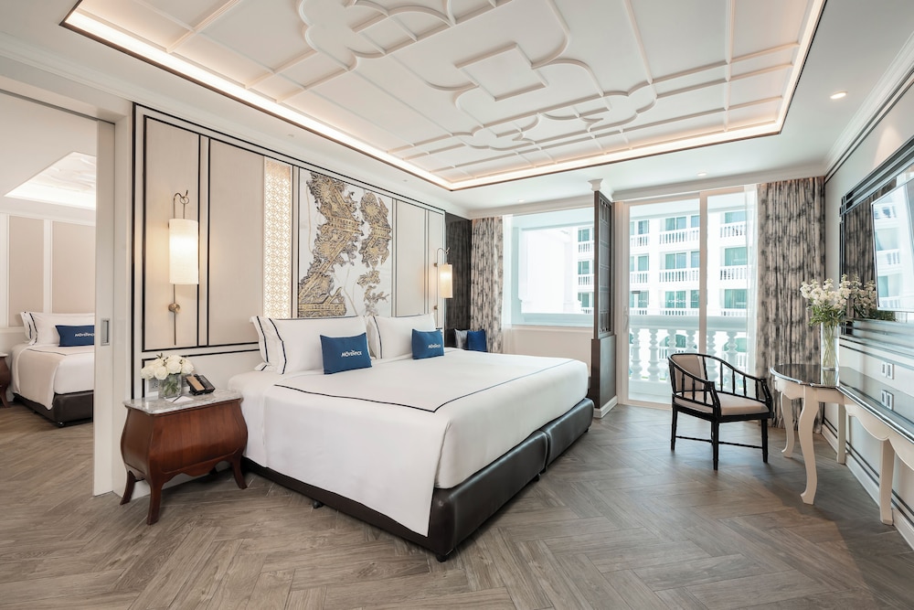 SUITE FAMILIAR, 1 Cama King Size y 2 Camas Individuales del hotel Mövenpick Myth Hotel Patong Phuket. Foto 5