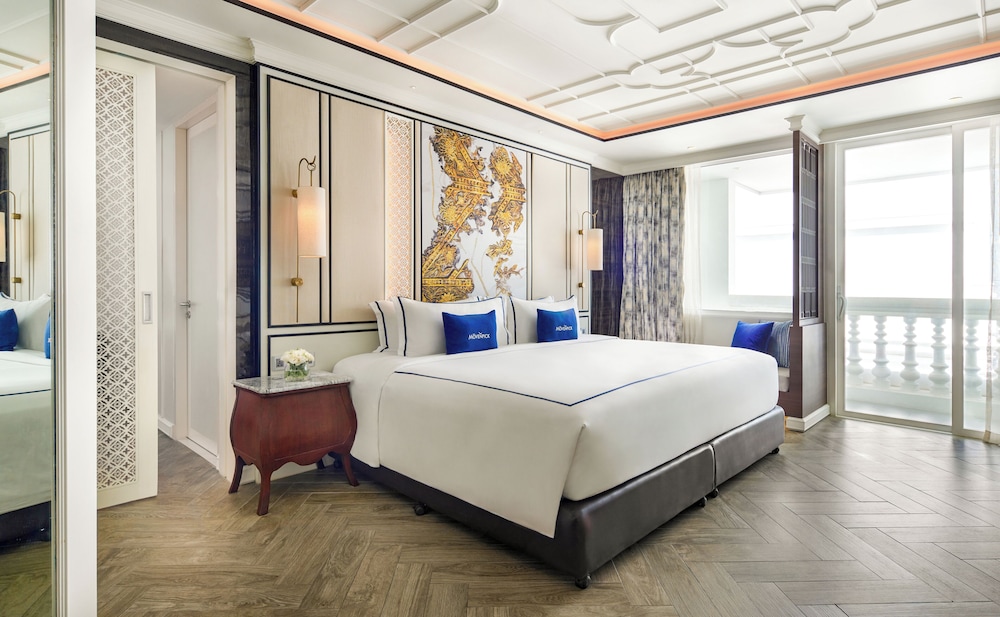 SUITE FAMILIAR, 1 Cama King Size y 2 Camas Individuales del hotel Mövenpick Myth Hotel Patong Phuket. Foto 6