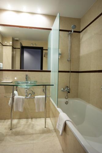 Habitación Doble - 1 o 2 camas del hotel Centro Los Braseros. Foto 4