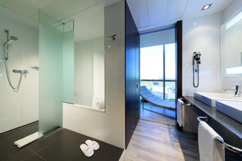 Suite del hotel Exe Puerto De Sagunto. Foto 1