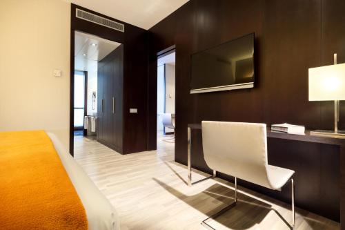 Suite del hotel Exe Puerto De Sagunto. Foto 2