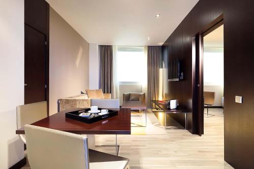 Suite del hotel Exe Puerto De Sagunto. Foto 4