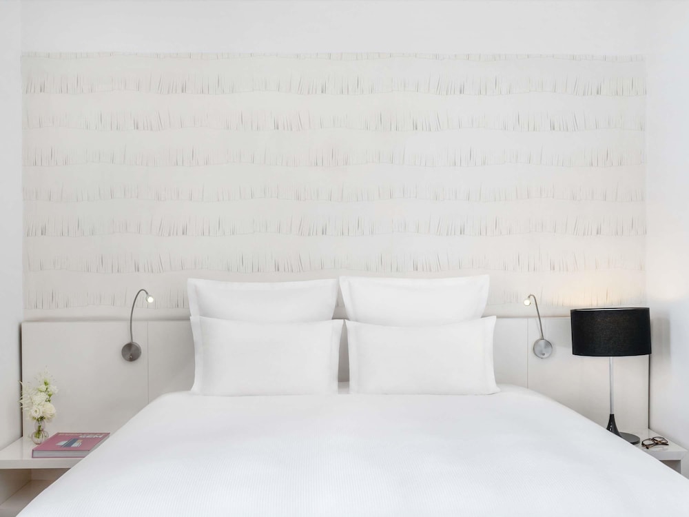 Habitación Classic con una cama doble del hotel Nemzeti Budapest – Mgallery