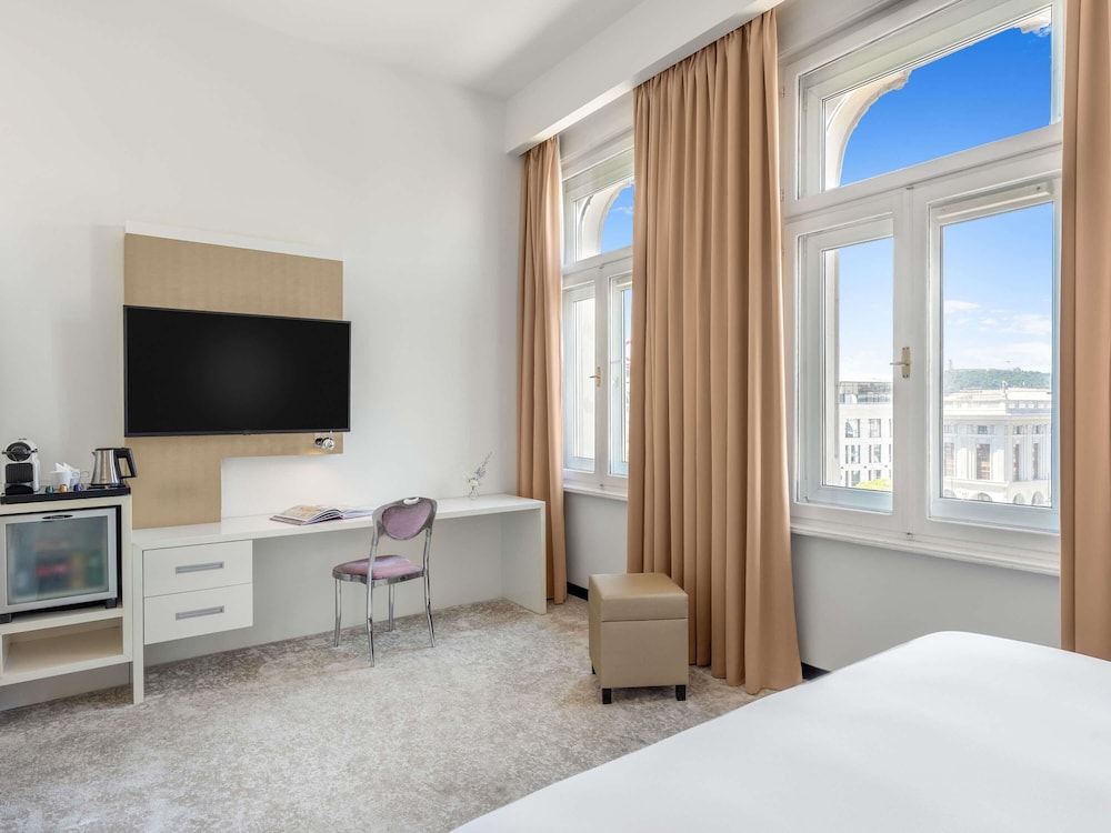 Habitación Superior con una cama doble del hotel Nemzeti Budapest – Mgallery. Foto 4