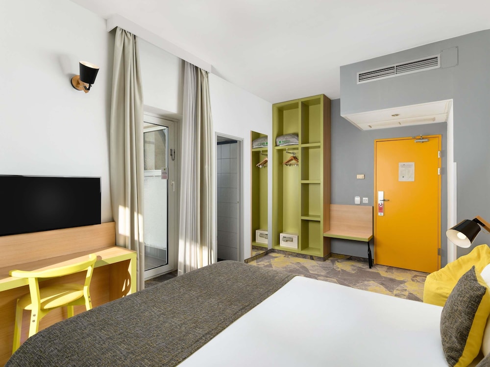 Habitación de diseño con 1 cama doble del hotel Ibis Styles Budapest City. Foto 3