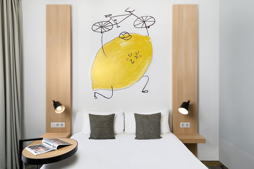 Habitación de diseño con 1 cama doble del hotel Ibis Styles Budapest City. Foto 3