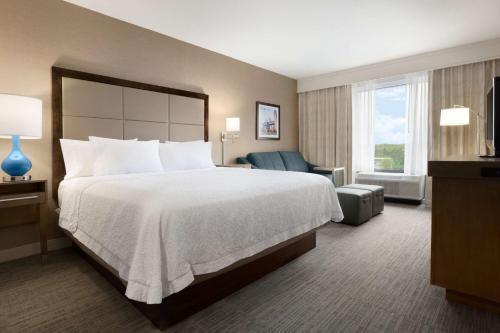 Estudio con cama extragrande y sofá cama - No fumadores del hotel Hampton Inn Brookhaven Long Island