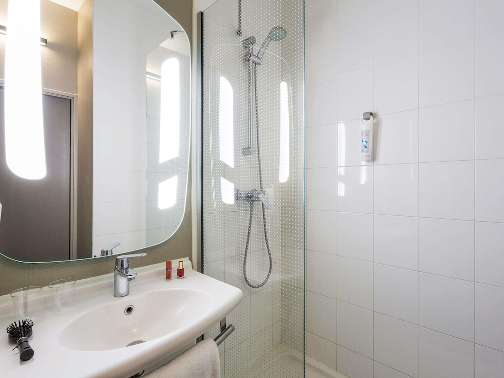 Habitación, 1 cama doble (Cosy) del hotel Ibis Amsterdam Centre. Foto 4