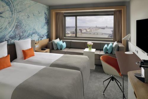 Habitación Doble Superior - 2 camas del hotel Mövenpick Amsterdam City Centre. Foto 6