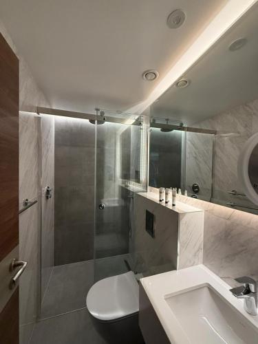 Habitación Triple Deluxe del hotel St Mark. Foto 2