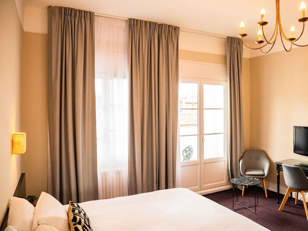 Habitación Clásica con 1 cama doble del hotel Hôtel Mercure Bayonne Centre Le Grand Hotel. Foto 1