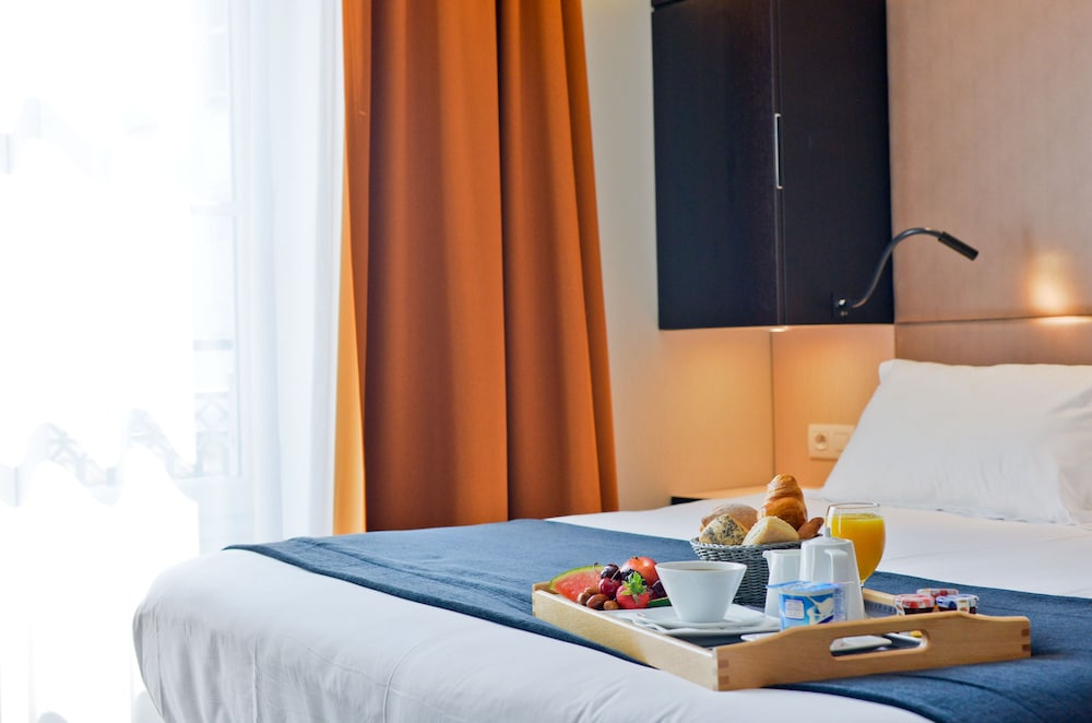 Habitación Superior con 1 cama doble del hotel Hôtel Mercure Bayonne Centre Le Grand Hotel. Foto 6