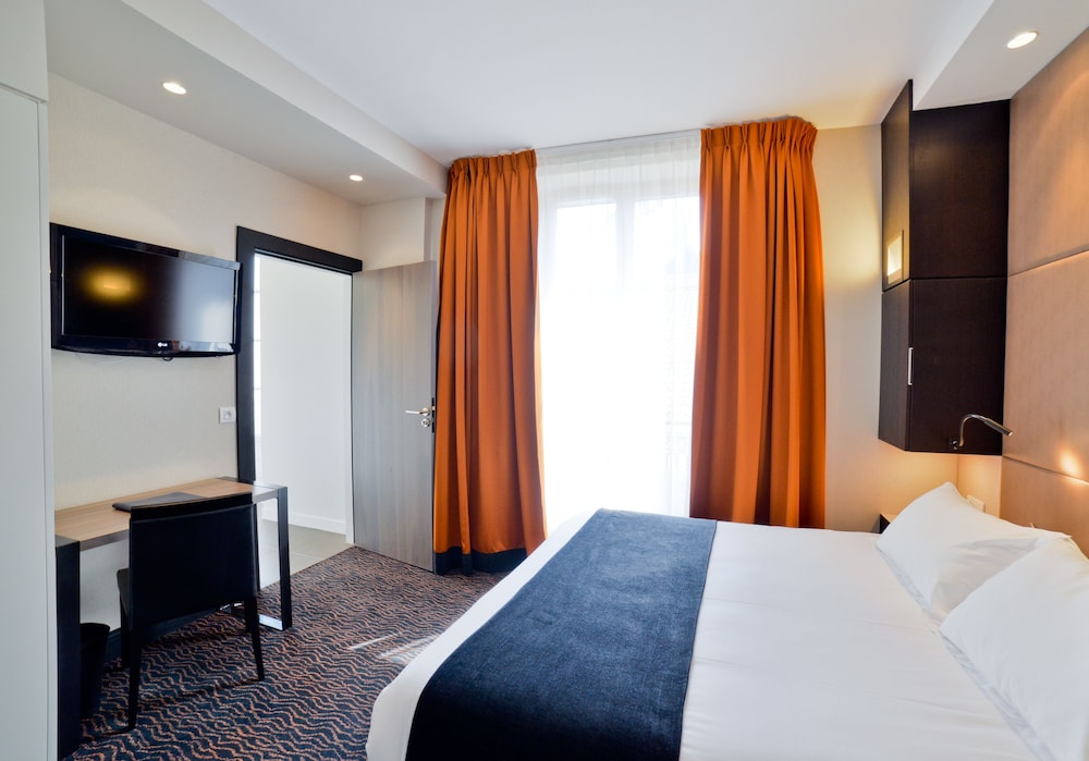 Habitación Superior con 1 cama doble del hotel Hôtel Mercure Bayonne Centre Le Grand Hotel. Foto 8
