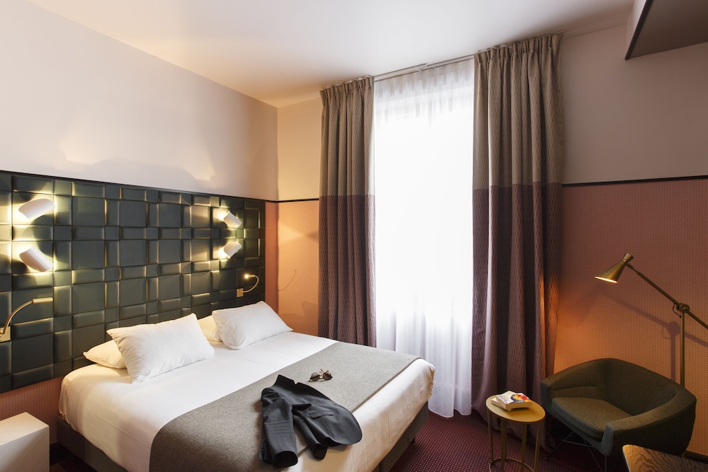 Habitación Superior con 1 cama doble del hotel Hôtel Mercure Bayonne Centre Le Grand Hotel. Foto 14