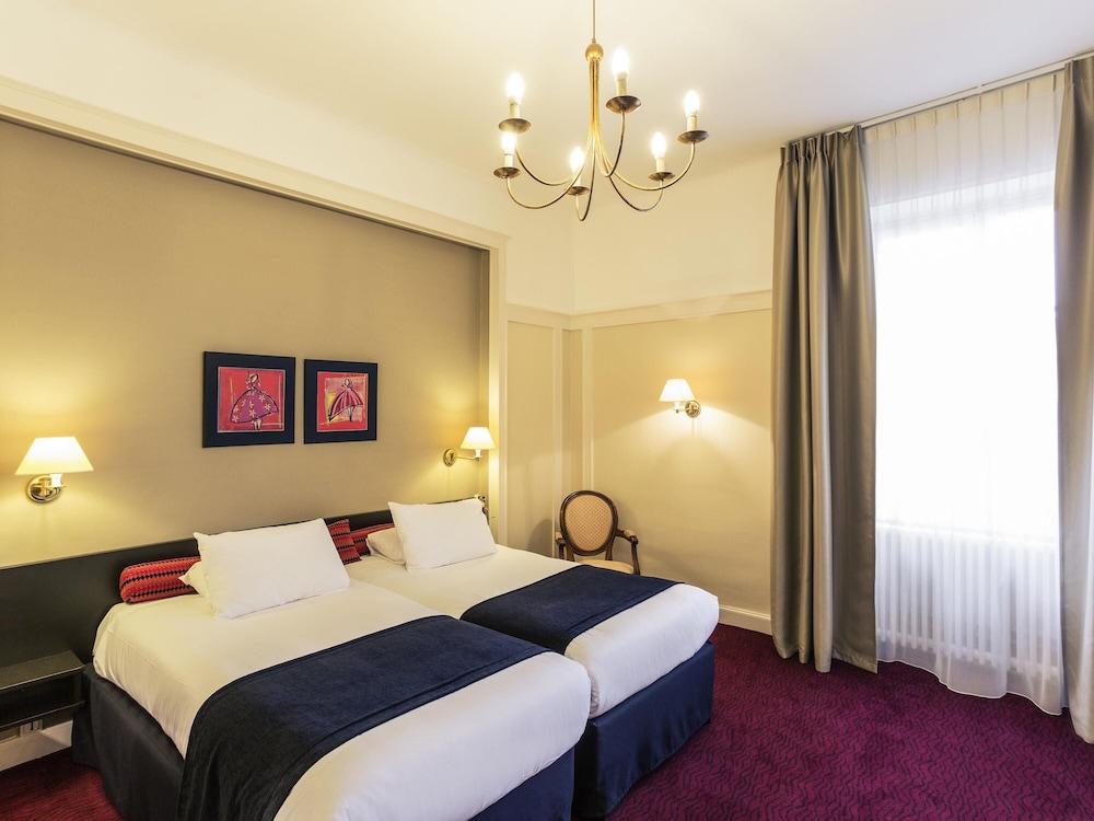 Habitación Superior con 1 cama doble del hotel Hôtel Mercure Bayonne Centre Le Grand Hotel. Foto 19