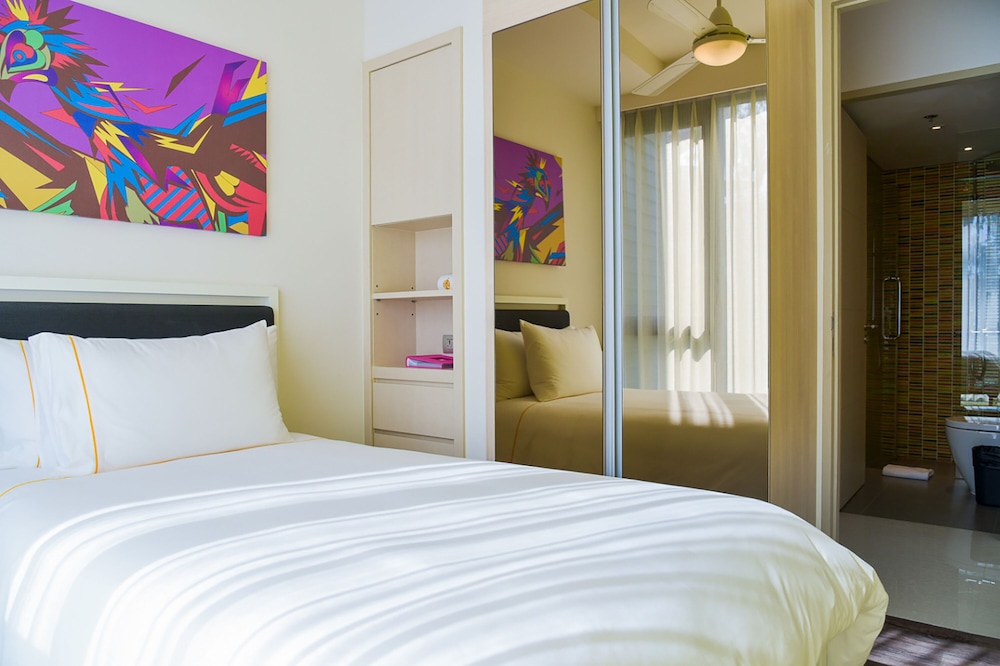 Loft de dos habitaciones con vistas al agua del hotel Cassia Phuket. Foto 2