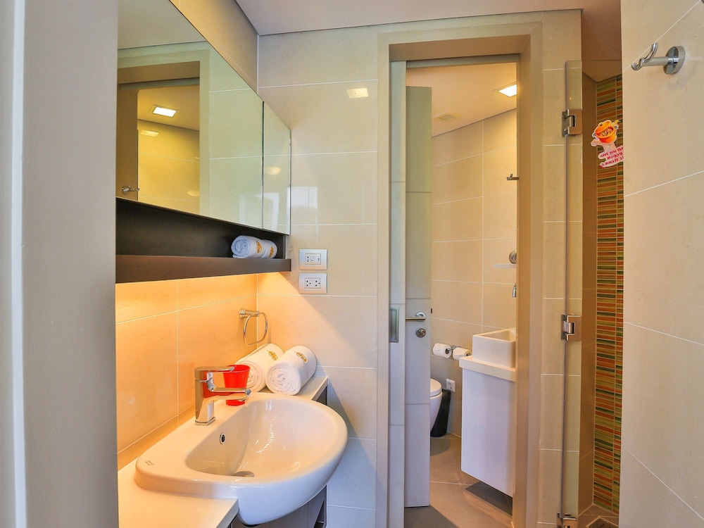 Suite de dos habitaciones con vistas al jardín del hotel Cassia Phuket. Foto 10