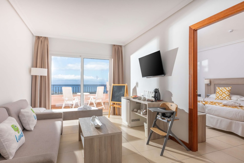 Landi Village del hotel Landmar Costa los Gigantes Family Resort