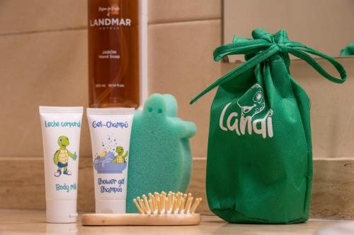 Habitación Landi Village del hotel Landmar Costa los Gigantes Family Resort. Foto 8