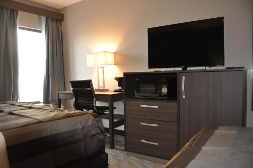 Habitación con 2 camas grandes del hotel Nobile Parkway at Celebration. Foto 3