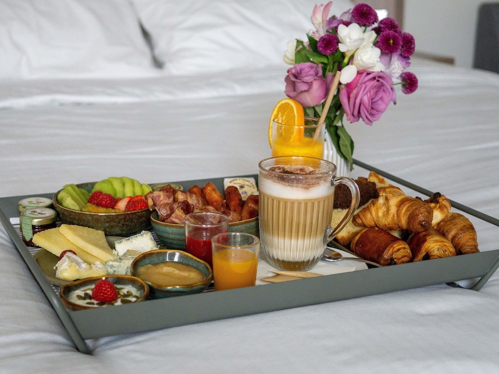 Habitación ejecutiva, 1 cama de matrimonio con sofá cama del hotel Novotel Paris Gare de Lyon. Foto 3