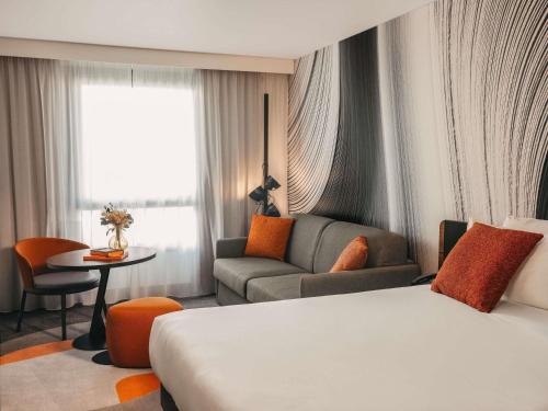 Suite Superior - 1 cama doble y 1 sofá doble del hotel Novotel Paris Vaugirard Montparnasse