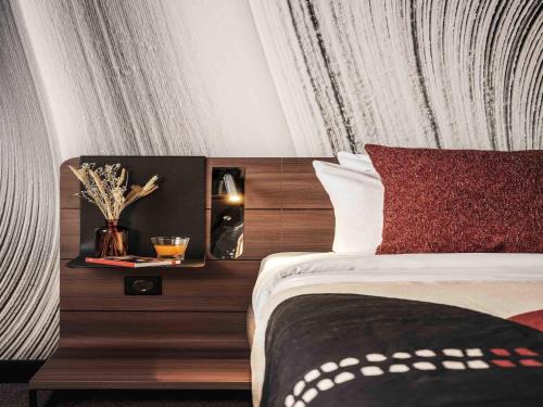 Habitación Triple Executive con sofá cama del hotel Novotel Paris Vaugirard Montparnasse. Foto 6