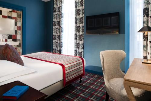 Habitación Doble del hotel Les Tournelles. Foto 9