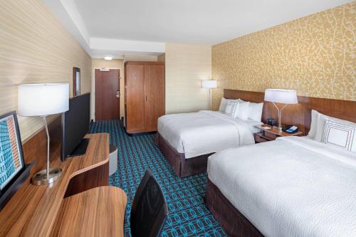 Habitación doble 2 Camas queen del hotel Fairfield Inn and Suites by Marriott North Bergen