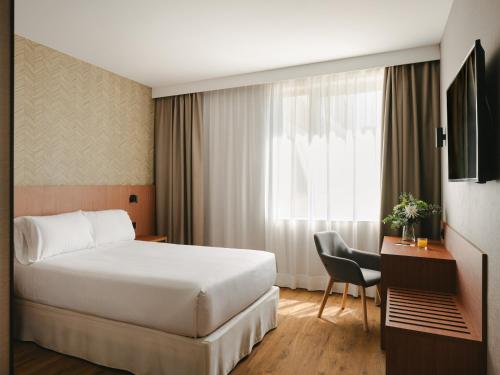 Habitación Doble Estándar del hotel Sercotel Valladolid. Foto 5