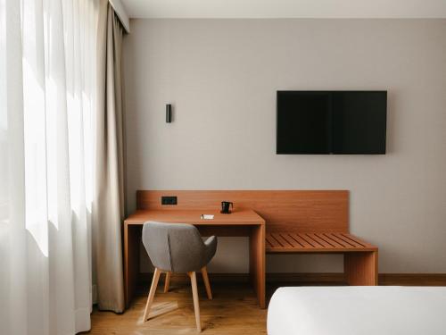Habitación Doble Estándar del hotel Sercotel Valladolid. Foto 6